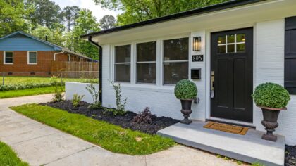 Beginner’s guide to front yard beds that look good from the street and the sidewalk