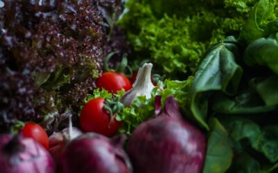 Companion vegetables that really grow well together in small beds and pots