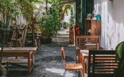 Gravel courtyard garden ideas that turn bare ground into a calm outdoor room