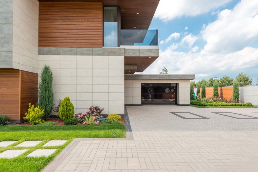 Driveway border planting