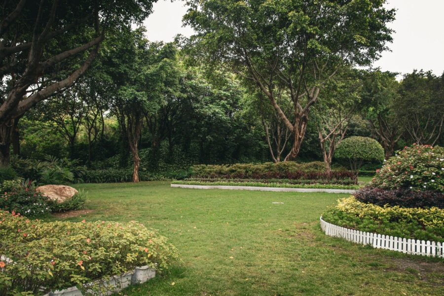 Garden flower bed