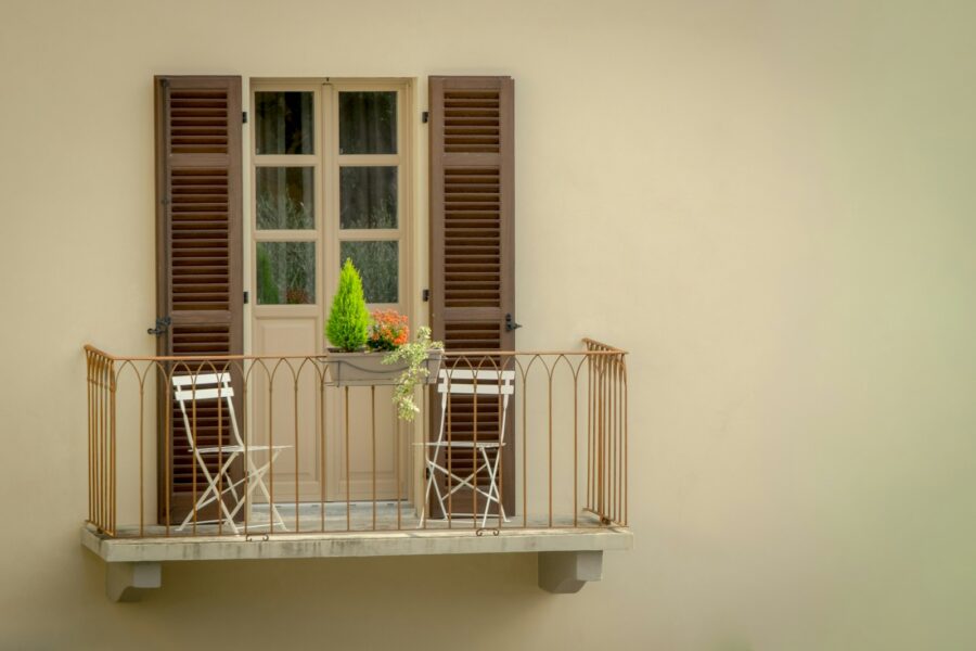 Small balcony garden