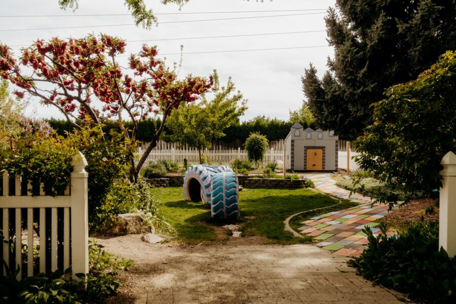 Kids garden play