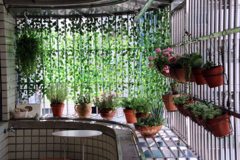 Metal balcony trellis