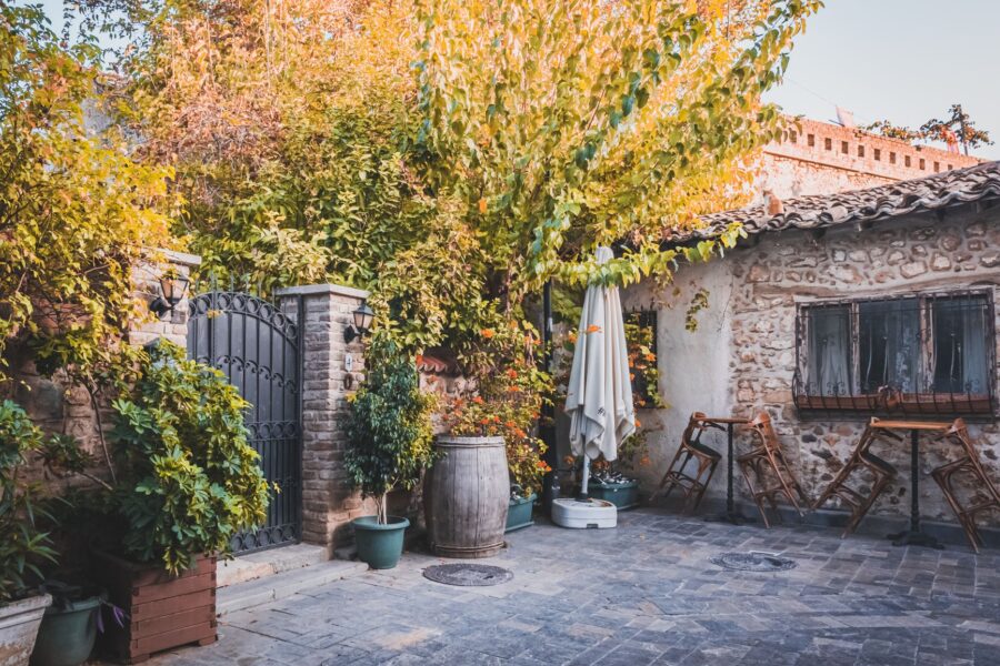 Courtyard garden paving