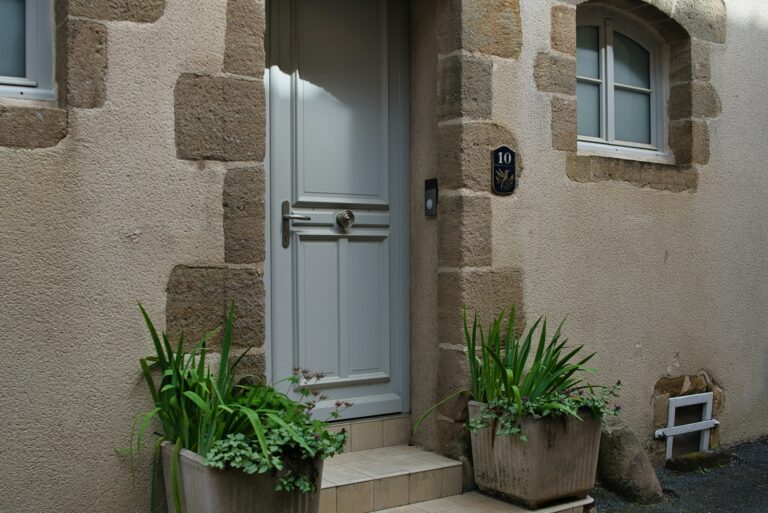 Front door pots
