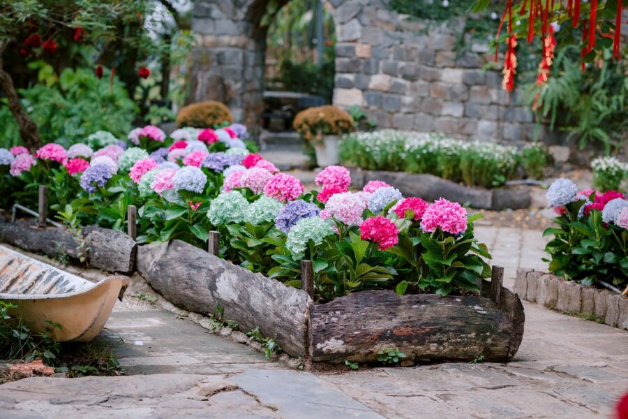 Layered flower bed